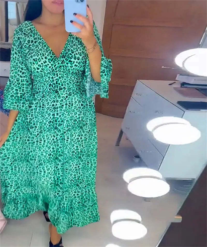 🔥HOT SALE 50% OFF🌸Women's Cotton Wrap Dress With Leopard Pattern
