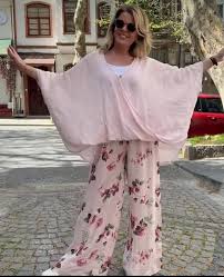 Women's Casual V-neck Loose Cotton and Linen Top Suit